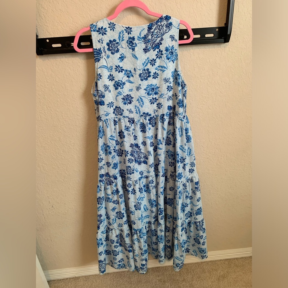 entro White Maxi Dress with Blue Floral Print - Picture 8 of 11